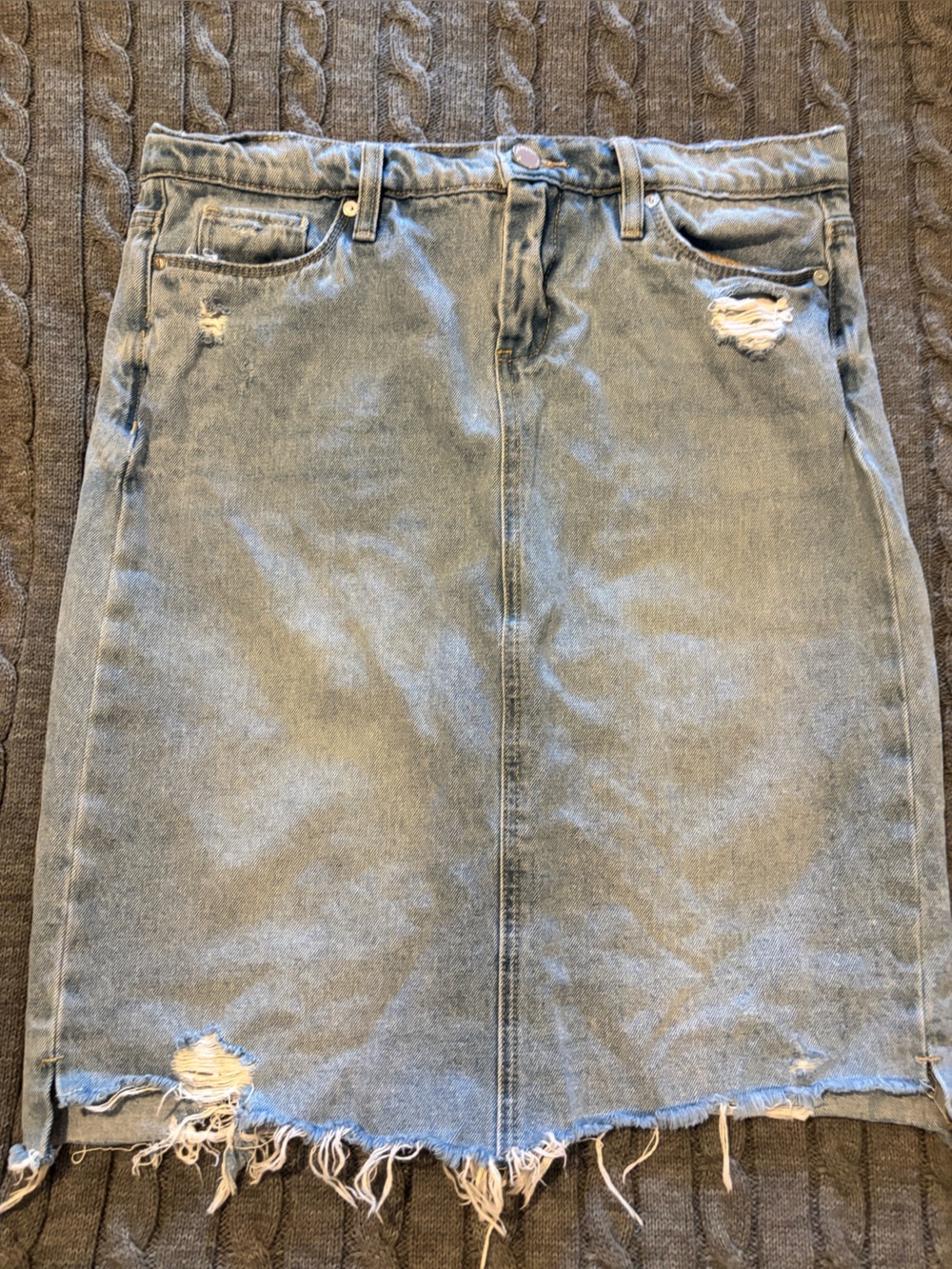 [BLANKNYC] The Faithful Distressed Denim Skirt 27